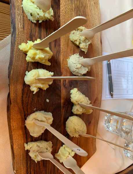 Bocconcini di polenta con forchette biodegradabili